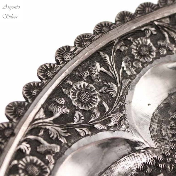 ANTIQUE INDIAN SILVER OVAL PLATTER, LARGE SIZE, LUCKNOW, INDIA – LATE 19TH CENTURY - image 4