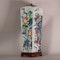 Chinese famille verte square-section vase, Kangxi (1662-1722) - image 2