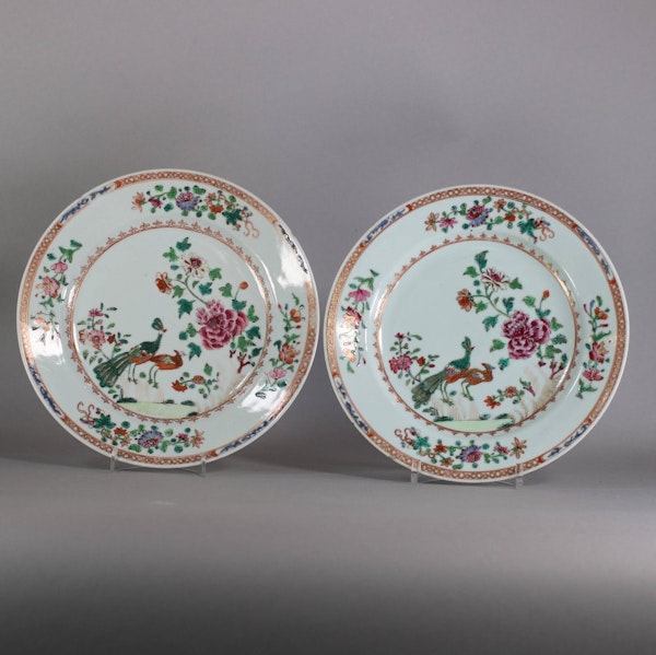 Pair of Chinese ‘double peacock’ famille rose plates, Qianlong (1736-95) - image 1