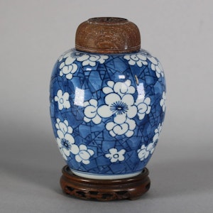 Chinese blue and white ginger jar, Kangxi (1662-1722)