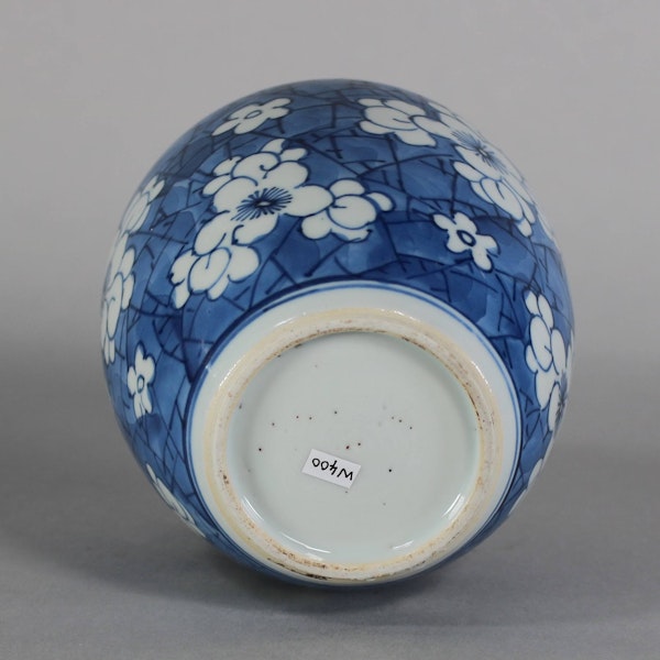 Chinese blue and white ginger jar, Kangxi (1662-1722) - image 3