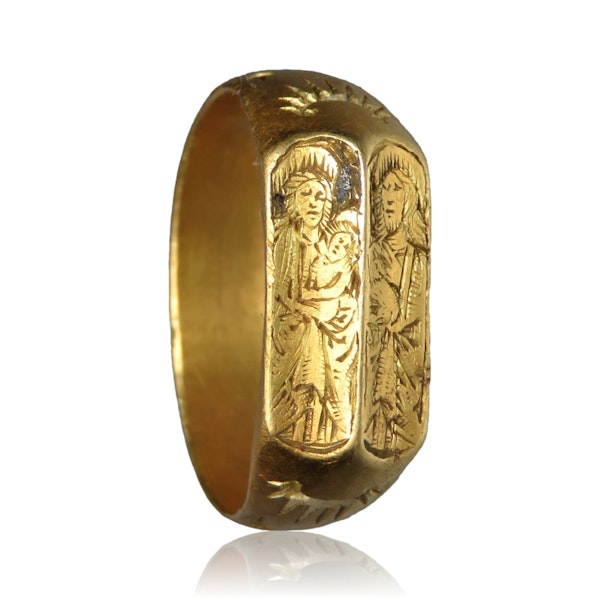 Iconographic finger ring with Saint John and the Virgin. English, 15th century. - image 3