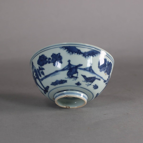 Chinese bowl, late Ming (1368-1644), c.16th century - image 4