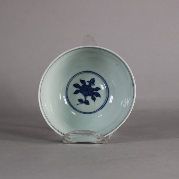 Chinese bowl, late Ming (1368-1644), c.16th century - image 3