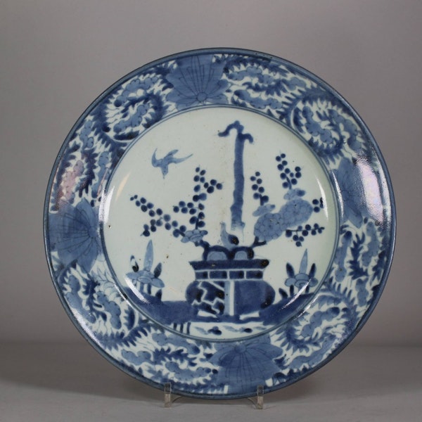 Japanese blue and white plate, circa 1700 - image 1