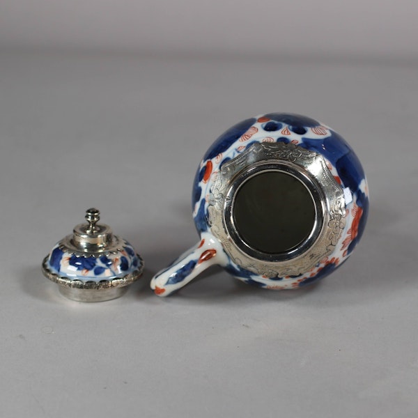Chinese imari silver-metal mounted mustard pot and cover, 18th century - image 3