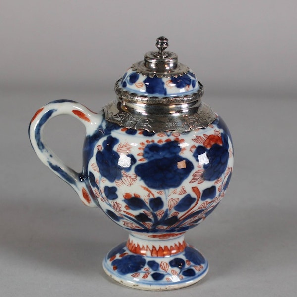 Chinese imari silver-metal mounted mustard pot and cover, 18th century - image 1