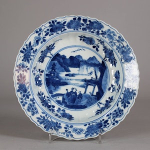 Small Chinese moulded blue and white deep dish, Kangxi (1662-1722)