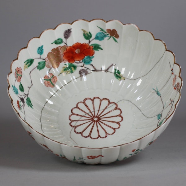 Japanese kakiemon bowl, Edo Period (1603-1868), c.1690 - image 3