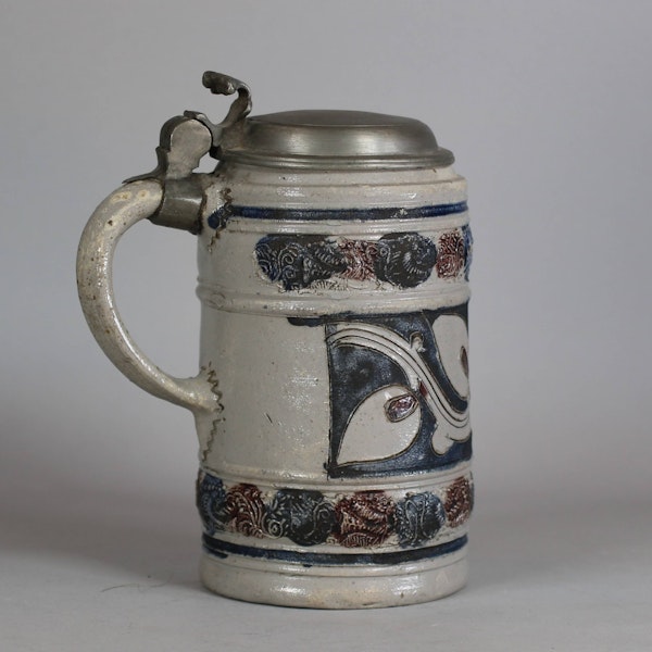 German moulded tankard with pewter lid, 18th century - image 2