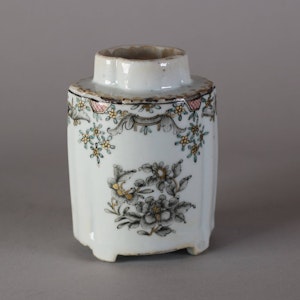 Chinese grisaille and gilt moulded quatrefoil tea caddy, Qianlong (1736-95)