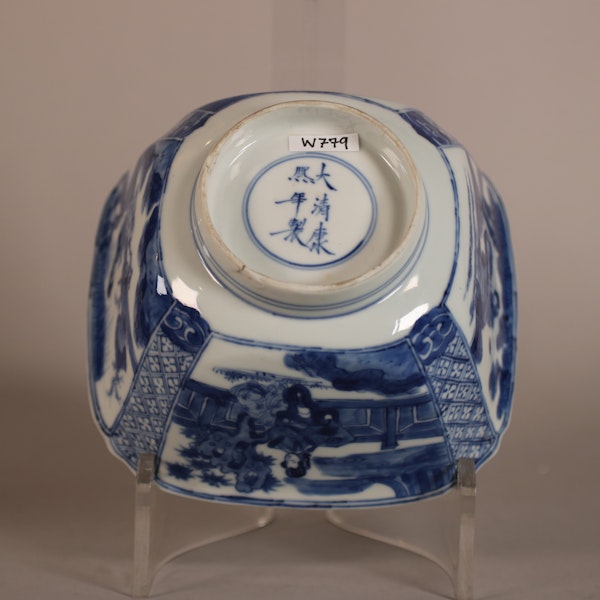 Chinese blue and white four-sided bowl, Kangxi (1662-1722) - image 2