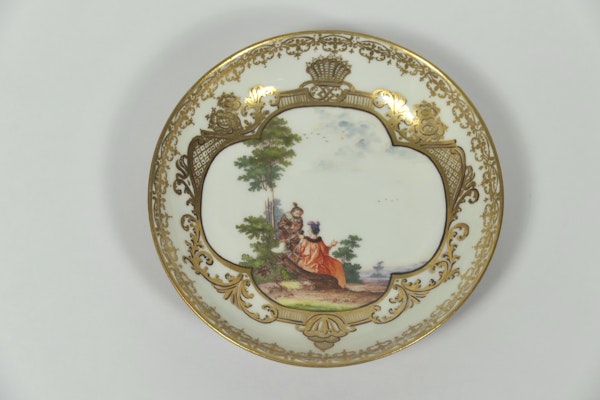 Pair fine 18th century Meissen cups and saucers - image 6
