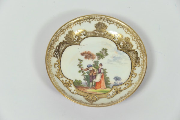 Pair fine 18th century Meissen cups and saucers - image 7