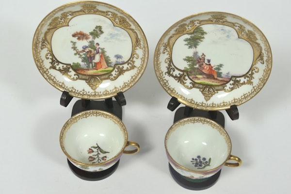 Pair fine 18th century Meissen cups and saucers - image 9
