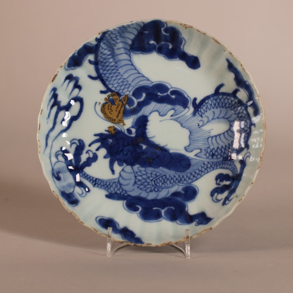 Chinese blue and white ribbed plate, early eighteenth century - image 1