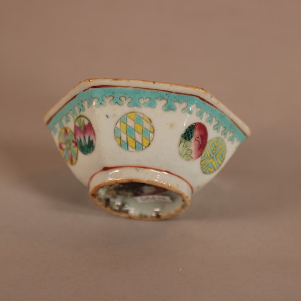 Chinese hexagonal bowl, 19th/20th century - image 1