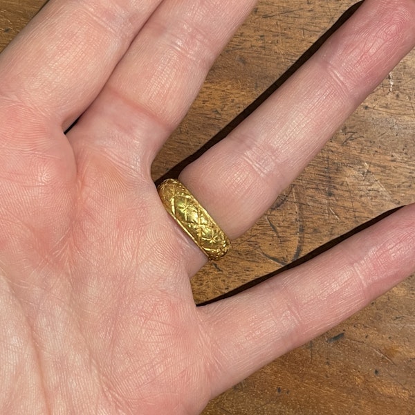 Rare gold and enamel memento mori ring. English, early 17th century. - image 19