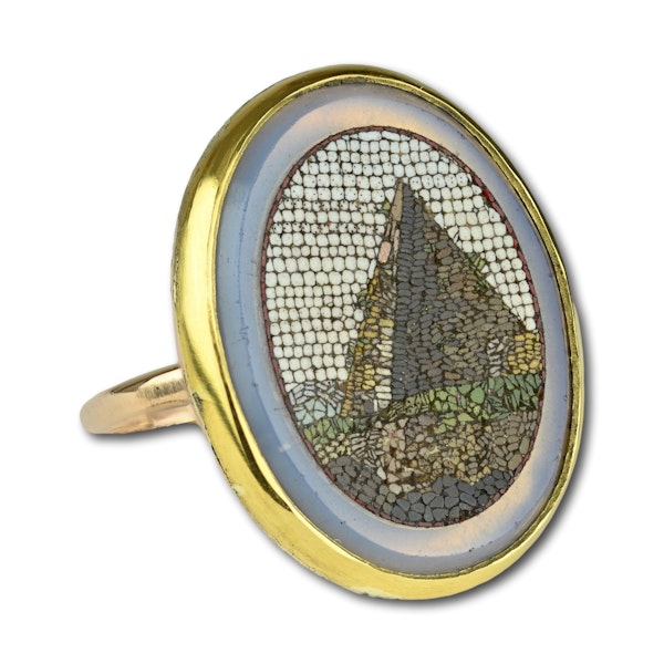 Gold ring set with a micromosaic of the Pyramid of Caius Cestius. - image 3