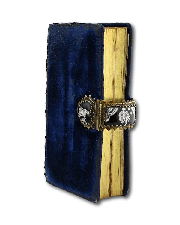 Blue velvet bible with an early enamel clasp. German, 17th century and later. - image 7