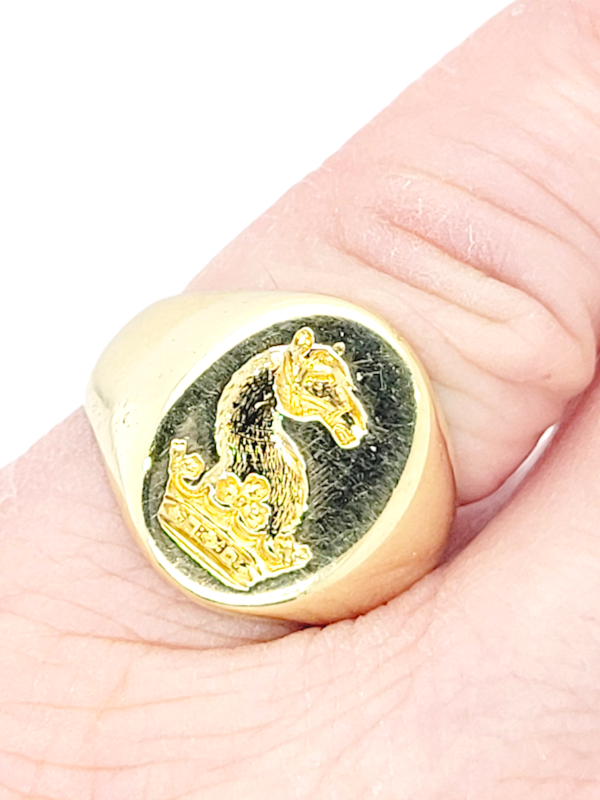 Seal engraved 18ct gold signet ring SKU: 6937 DBGEMS - image 2
