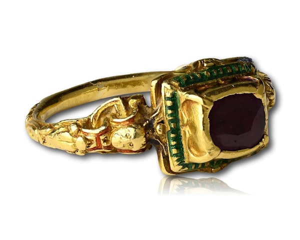 Renaissance gold and enamel ring set with a ruby. Western Europe, 16th century. - image 7