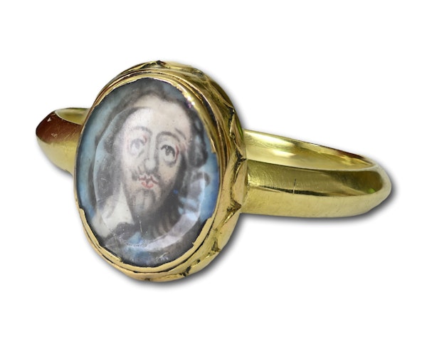 Important royalist gold ring with a portrait of King Charles I, c.1600-1648/9. - image 9