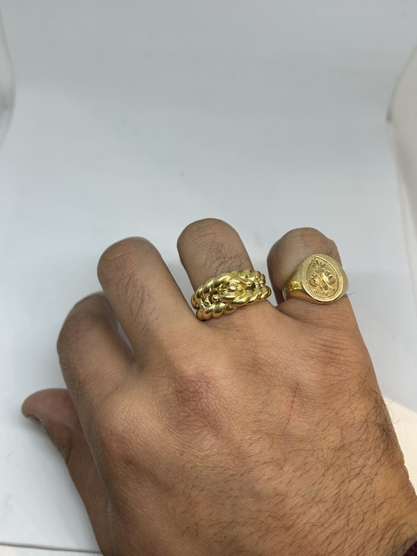 1970,s Kutchinsky 18ct gold knot ring at Deco&Vintage Ltd - image 6