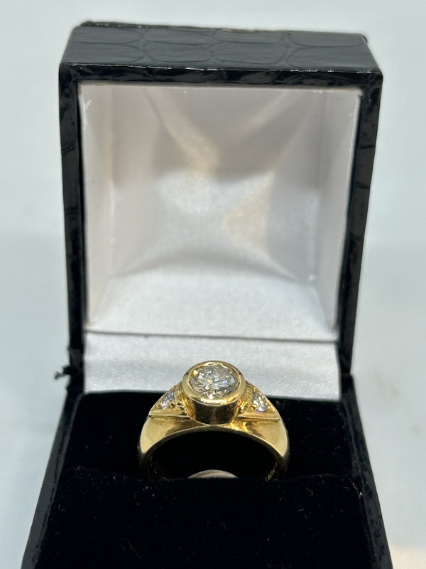 Stylish and wearable.99ct diamond ring at Deco&Vintage Ltd - image 2