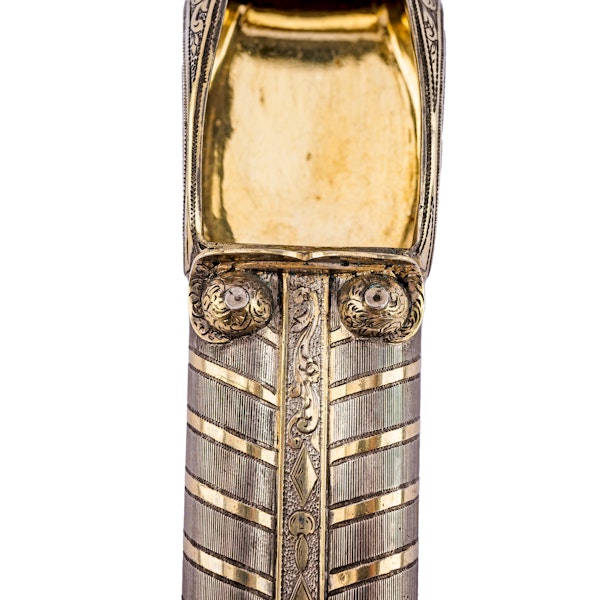French parcel-gilt silver novelty box, circa 1850 - image 8
