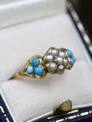 Downstairs at Grays: A very fine 15 carat (tested) Yellow Gold Turquoise and Pearl Ring. Circa 1860