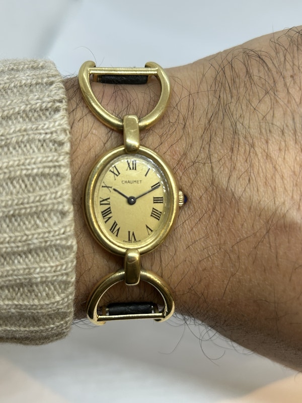 Chic 1970,s Chaumet 18ct gold lady’s wristwatch at Deco&Vintage Ltd - image 4