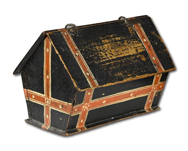 Miniature painted beech casket dated 1596. German, late 16th century. - image 5