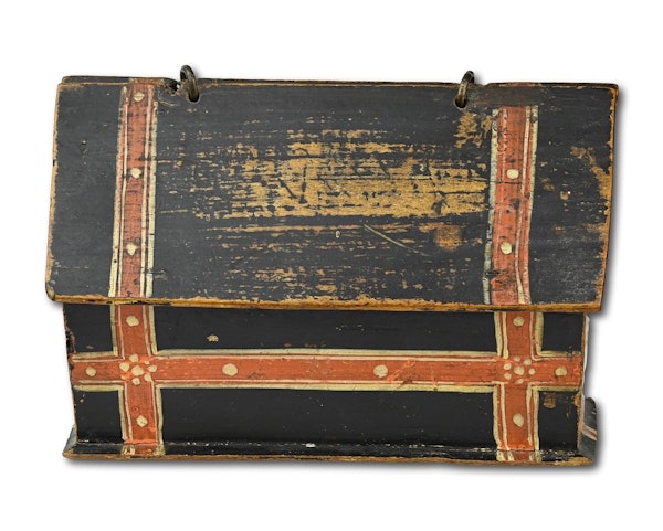 Miniature painted beech casket dated 1596. German, late 16th century. - image 6