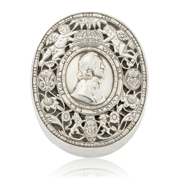 Silver tobacco box commemorating the Martyred King Charles I (c.1600-1649). - image 1