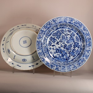 Pair of blue and white dishes, Kangxi (1662-1722)