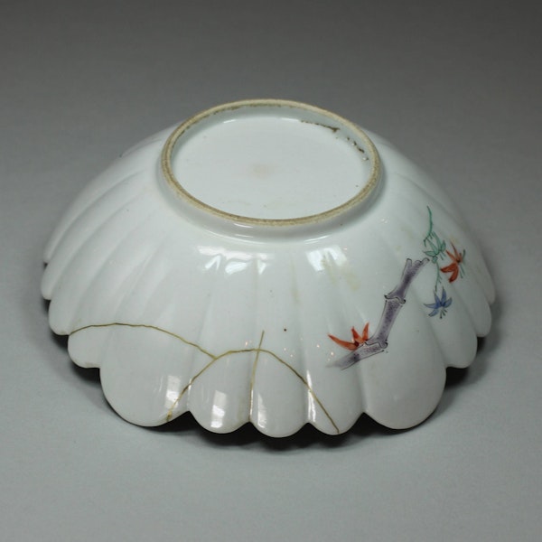 Japanese kakiemon fluted bowl, 18th century - image 3