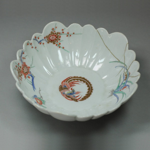Japanese kakiemon fluted bowl, 18th century - image 2
