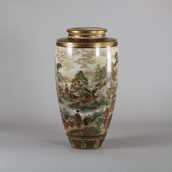 Extremely fine Japanese Satsuma earthenware vase by Okamoto Ryozan, Meiji (1868-1912) - image 1
