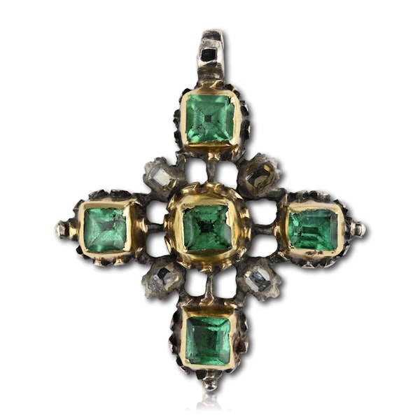 A gold and silver cross set with table cut emeralds and diamonds.  Spanish, early 18th century. - image 1