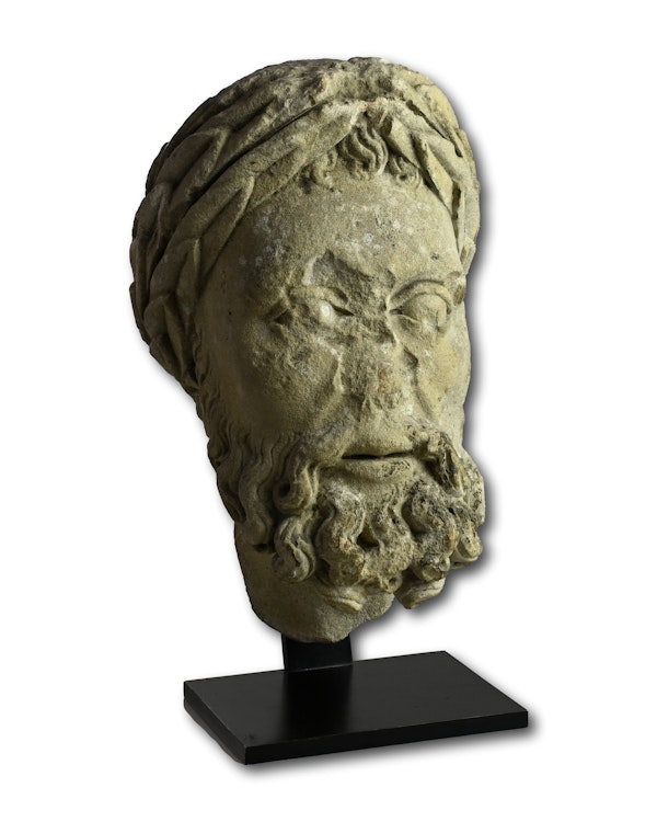Important stone head of an emperor. Northern France, 12th - 13th century. - image 11