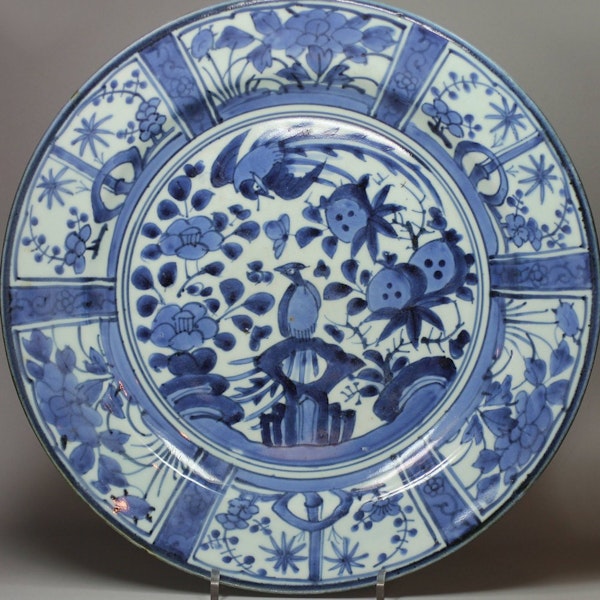 Japanese blue and white Arita dish, circa 1700 - image 1