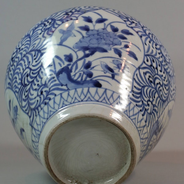 Pair of Japanese blue and white vases, c.1700 - image 2