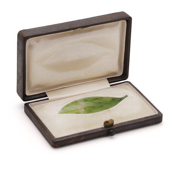 Faberge nephrite leaf from the Bra Nobel's wreath on Alexander III"s coffin, 1894 - image 2
