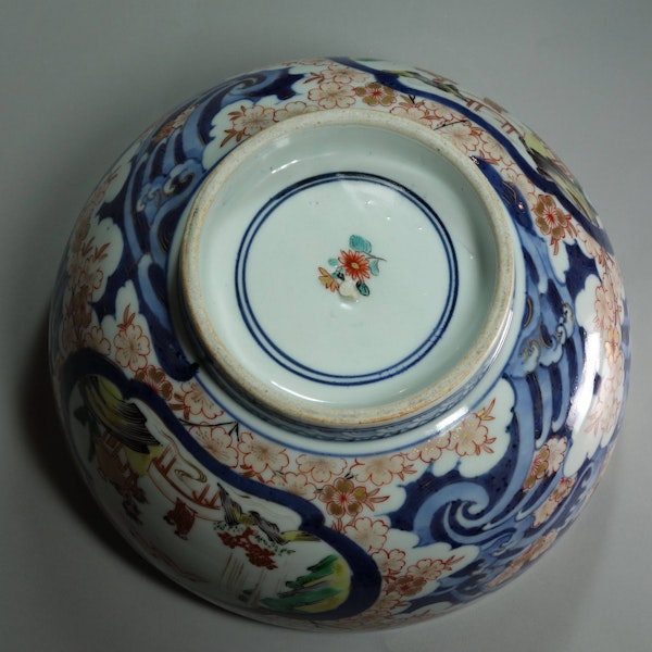 Pair of Japanese Imari bowls, early 18th century - image 10