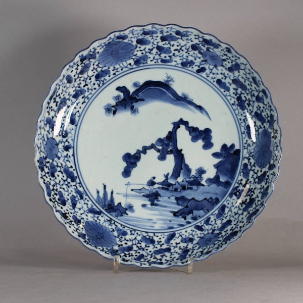 Japanese Arita blue and white plate, c.1680 - image 1
