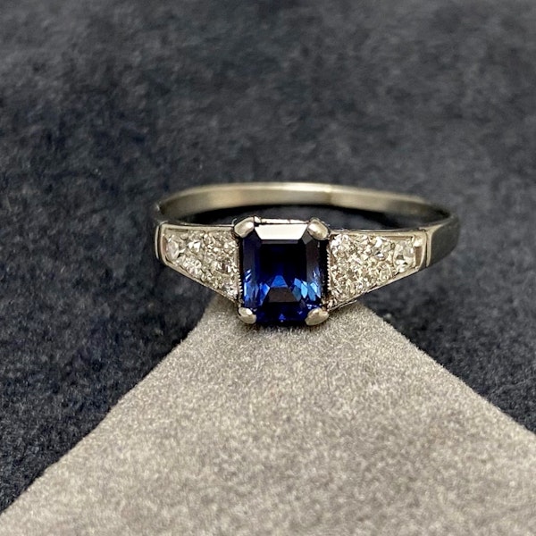 Sapphire Diamond Ring in Platinum date circa 1940, SHAPIRO & Co since1979 - image 10