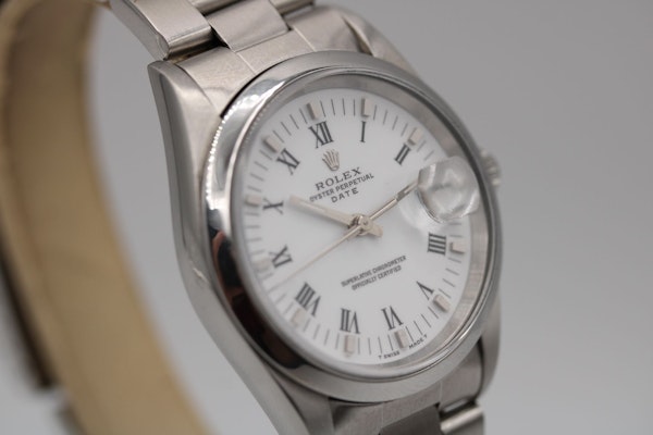 Rolex Oyster Perpetual Date 15200 - image 2