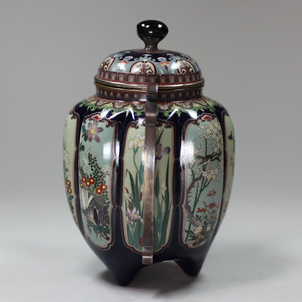A fine silver-wired Japanese cloisonné eight-lobed twin-handled koro and cover, Meiji period - image 4