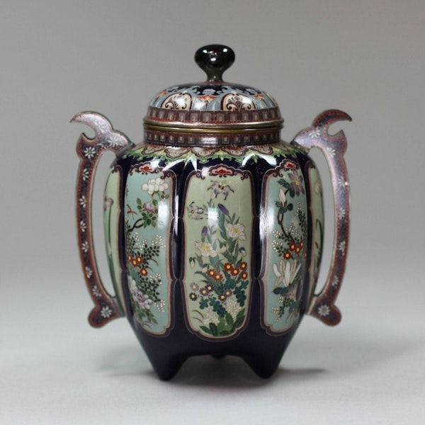 A fine silver-wired Japanese cloisonné eight-lobed twin-handled koro and cover, Meiji period - image 1